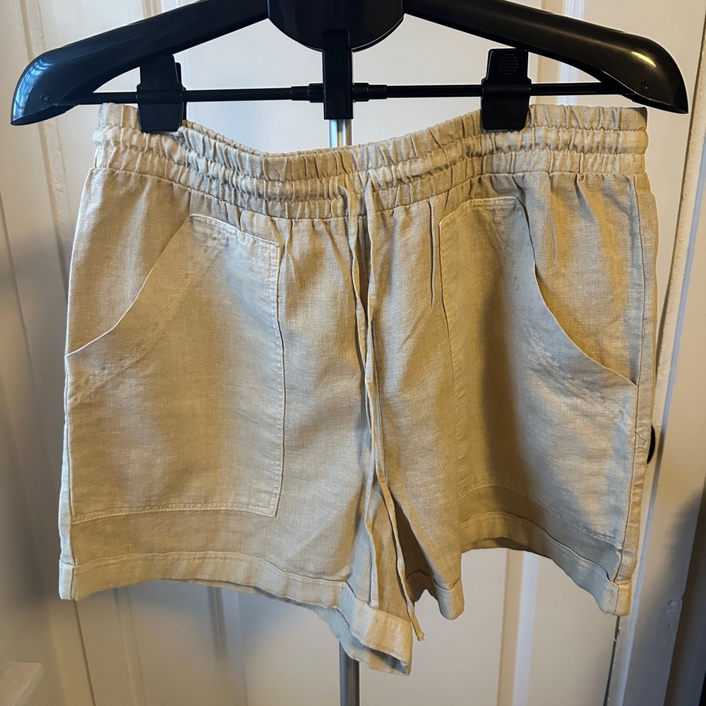 Women Tan Linen Shorts Size M